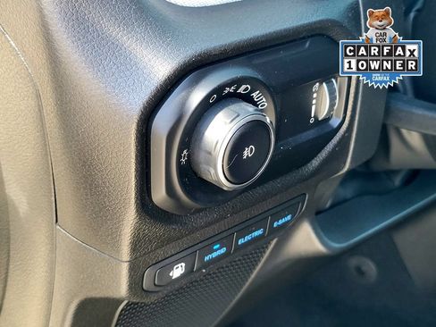 Used 2024 Jeep Wrangler Unlimited AWD/4WD image 17