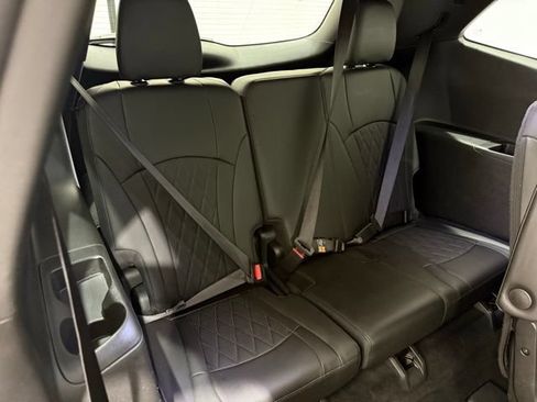 Used 2023 Buick Enclave Avenir w/ Avenir Technology Package AWD/4WD image 29