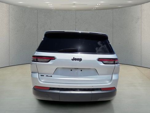 Used 2021 Jeep Grand Cherokee L Laredo AWD/4WD image 5