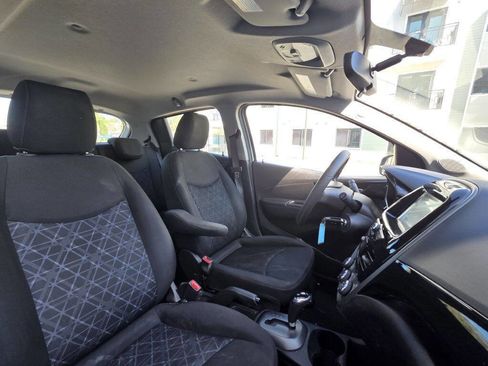 Used 2020 Chevrolet Spark LT image 44