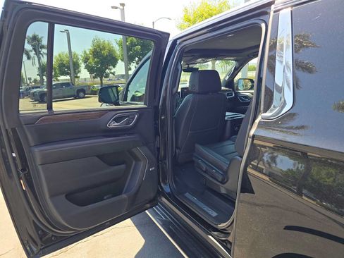 Used 2023 Chevrolet Suburban High Country w/ Max Trailering Package RWD image 17