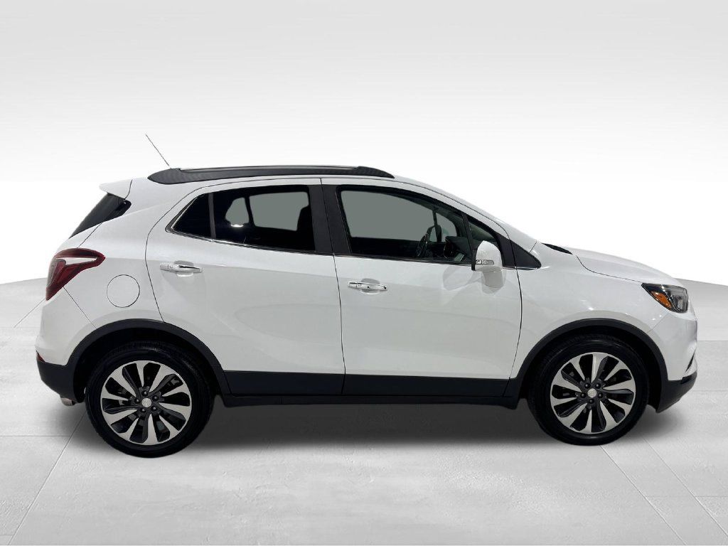 Used 2019 Buick Encore Essence FWD image 21