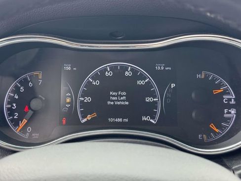 Used 2019 Jeep Grand Cherokee Altitude AWD/4WD image 30