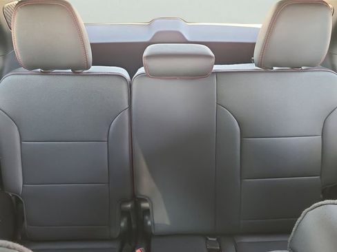 New 2026 Chevrolet Traverse RS image 14