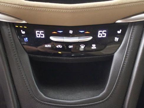 Used 2017 Cadillac XT5 Platinum w/ Driver Assist Package image 36