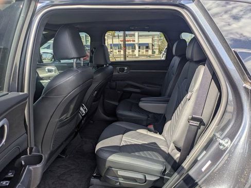 Used 2025 Kia Sorento SX Prestige AWD/4WD image 14