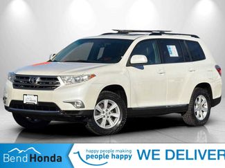 Used 2013 Toyota Highlander SE video 1