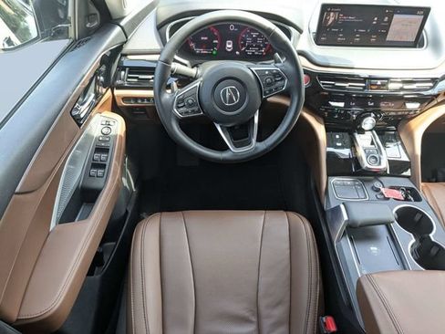 Used 2024 Acura MDX SH-AWD w/ Technology Package image 17