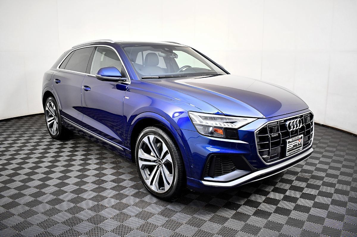 Used 2021 Audi Q8 Prestige AWD/4WD image 5
