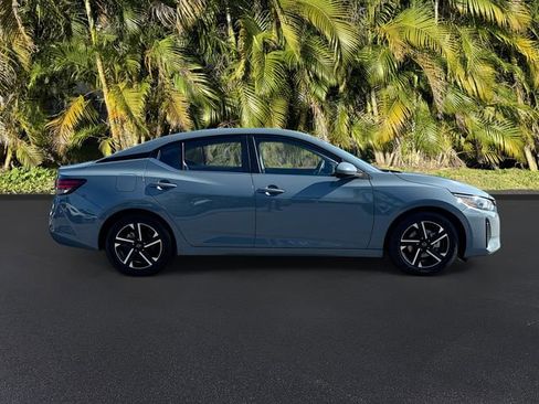Used 2024 Nissan Sentra SV FWD image 4
