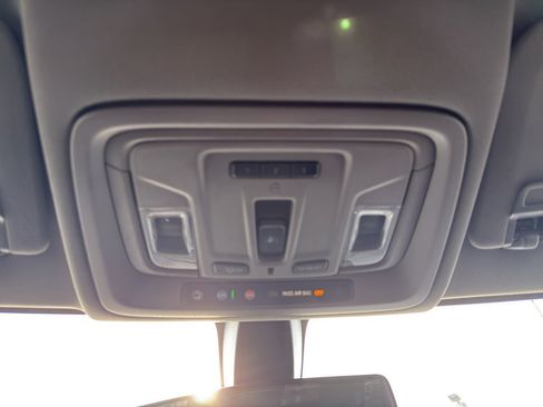 Used 2020 Chevrolet Silverado 1500 RST image 25