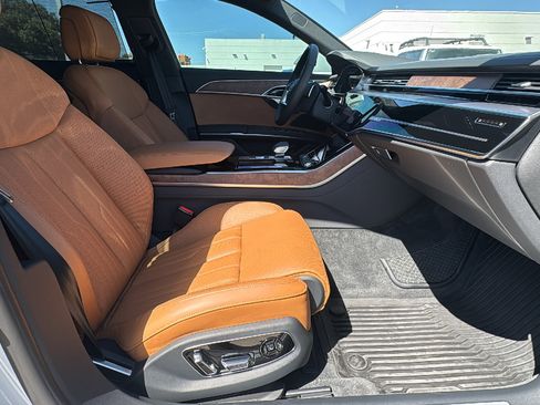 Used 2025 Audi A8 L 3.0T image 28