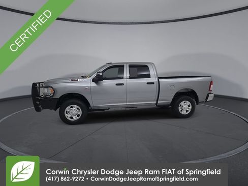 Used 2024 RAM 2500 Tradesman w/ Chrome Appearance Group AWD/4WD image 8