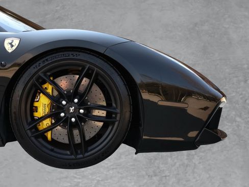 Used 2016 Ferrari 488 Spider RWD image 10