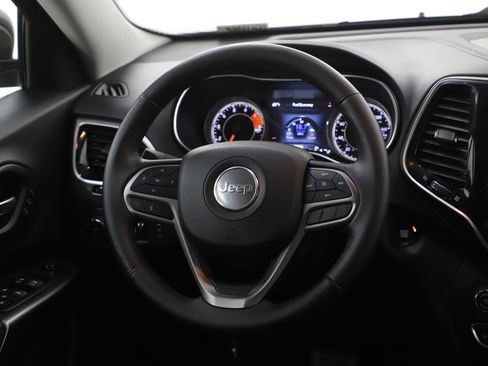 Used 2019 Jeep Cherokee Limited image 14