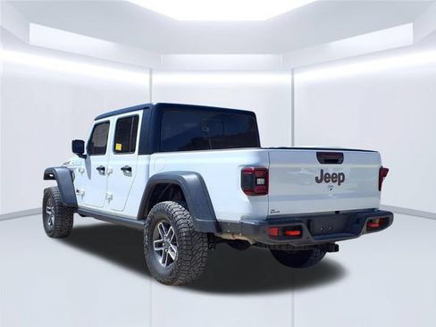 Used 2024 Jeep Gladiator Mojave w/ Technology Group AWD/4WD image 7