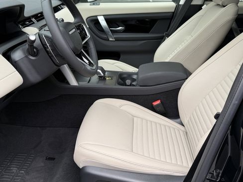 New 2025 Land Rover Discovery Sport S image 12
