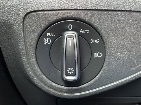 Used 2018 Volkswagen Atlas SE AWD/4WD image 21