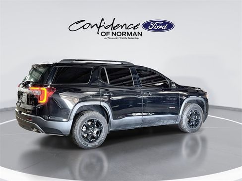 Used 2021 GMC Acadia AT4 w/ Technology Package image 9