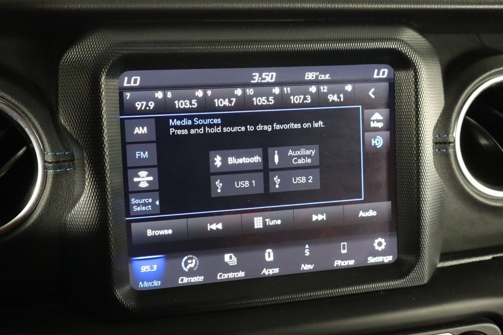 Used 2021 Jeep Wrangler Unlimited Rubicon 4xe AWD/4WD image 30