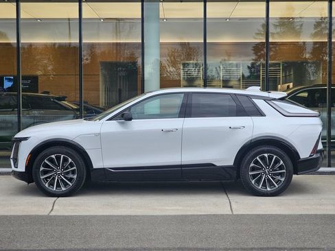 New 2026 Cadillac Lyriq Sport w/ LPO, Floor Liner Package AWD/4WD image 2