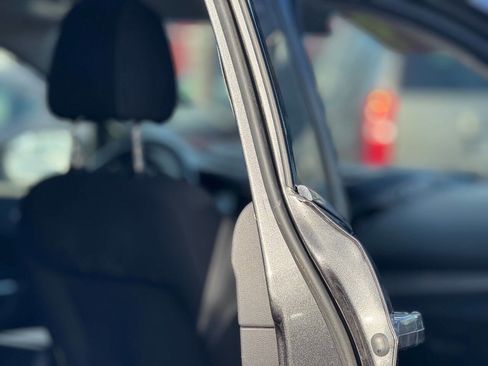 Used 2016 Ford Escape SE w/ Equipment Group 201A image 8