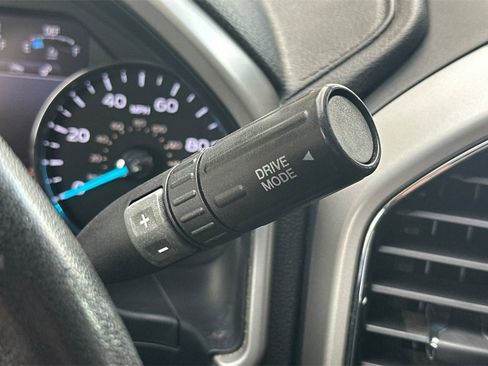 Used 2020 Ford F350 Lariat w/ Chrome Package image 21