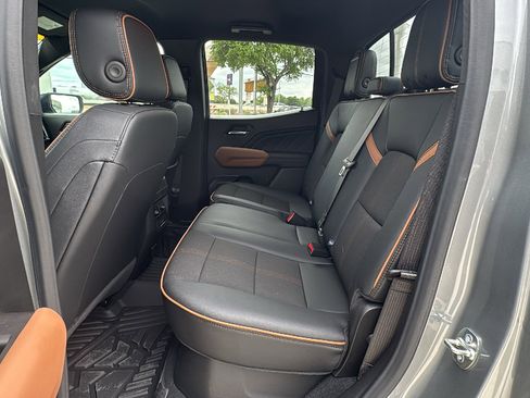 Used 2025 GMC Canyon AT4 AWD/4WD image 14