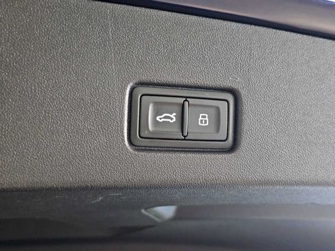 Used 2023 Audi Q4 e-tron Prestige w/ Black Optic Package AWD/4WD image 17