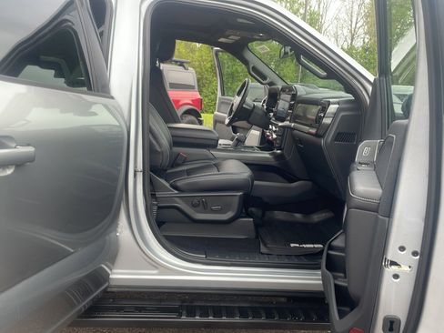 Used 2025 Ford F150 Lariat AWD/4WD image 11