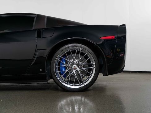 Used 2009 Chevrolet Corvette ZR1 w/ Preferred Equipment Group image 13