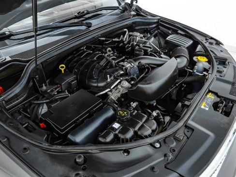 Used 2022 Dodge Durango SXT image 48