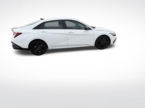 New 2026 Hyundai Elantra Sport FWD image 7