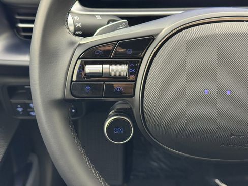 Used 2024 Hyundai Ioniq 6 SEL image 19