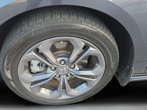 Used 2025 Honda Accord EX-L image 39