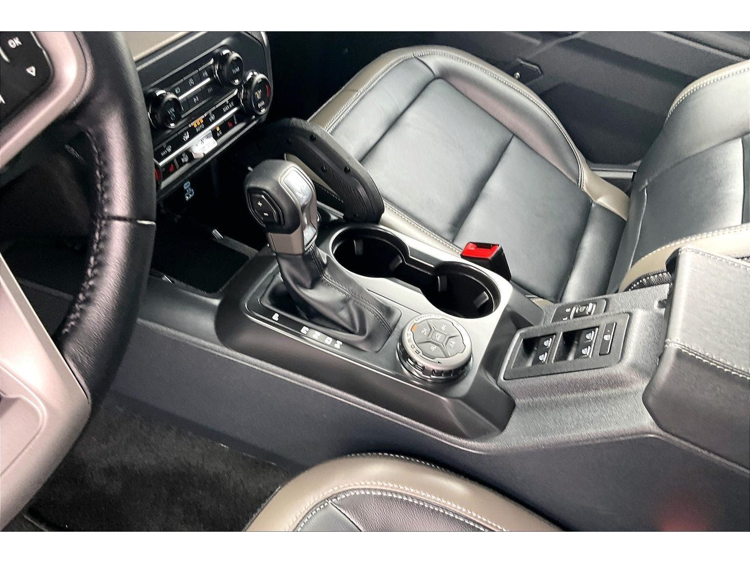 Used 2025 Ford Bronco Outer Banks w/ Sasquatch Package AWD/4WD image 19