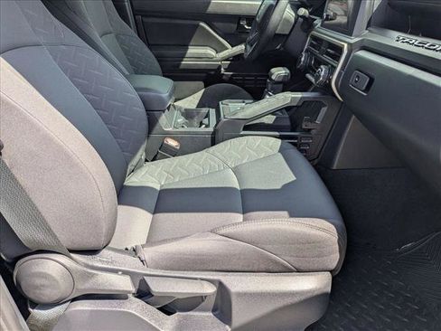 Used 2025 Toyota Tacoma SR w/ SR Upgrade Package RWD image 17