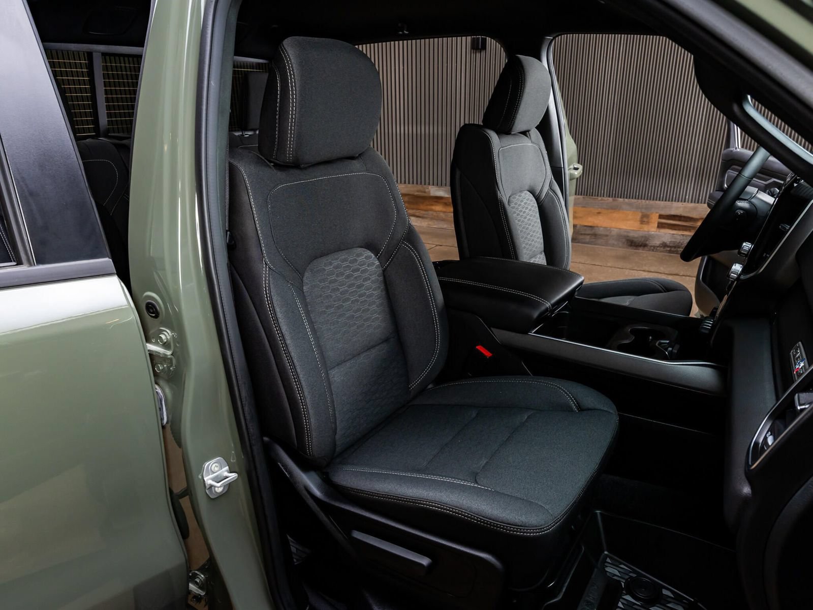 Used 2026 RAM 1500 Lone Star AWD/4WD image 30