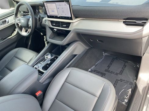 New 2026 Ford Explorer Active w/ Active Comfort Package RWD image 12