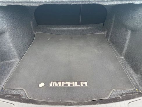 Used 2018 Chevrolet Impala Premier w/ Premier Confidence Package FWD image 11