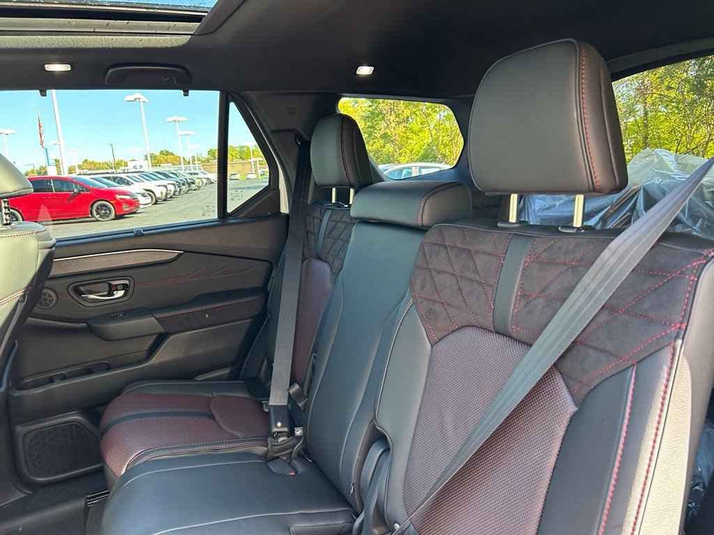 New 2026 Honda Pilot Black Edition image 14