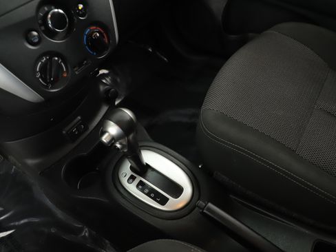 Used 2018 Nissan Versa SV FWD image 13