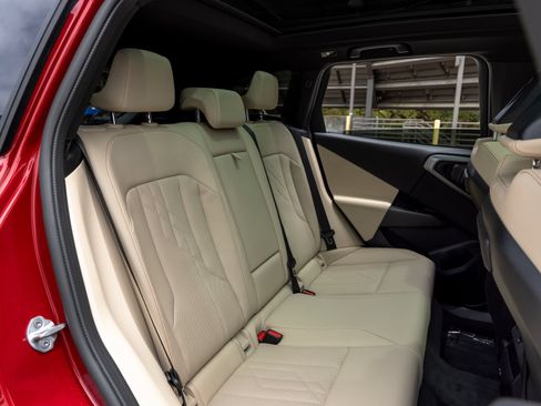 Used 2025 BMW X3 M50 w/ Premium Package AWD/4WD image 51