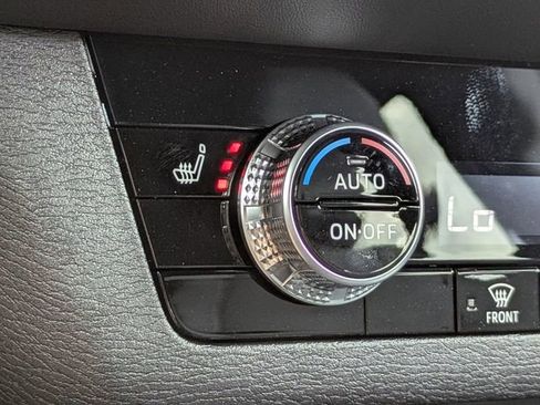New 2026 Mitsubishi Outlander SE FWD image 23