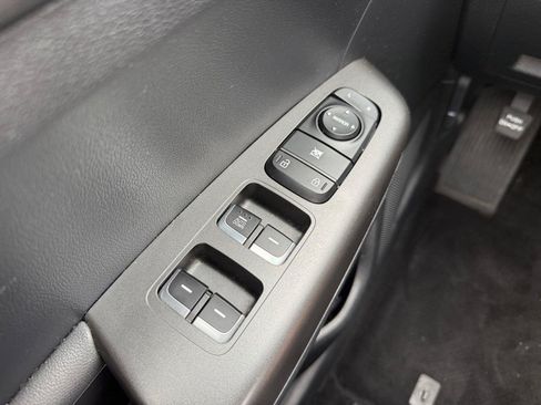 Used 2022 Kia Sportage LX AWD/4WD image 18