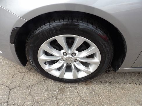Used 2015 Chrysler 200 C w/ Navigation & Sound Group I image 5