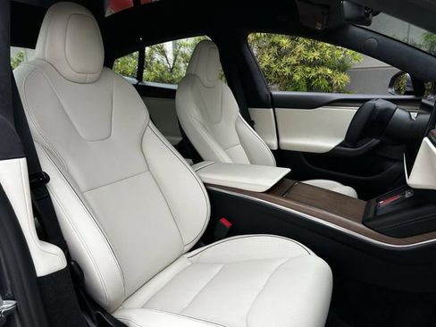 Used 2021 Tesla Model S Plaid AWD/4WD image 26