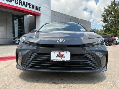 Used 2025 Toyota Camry LE FWD image 3