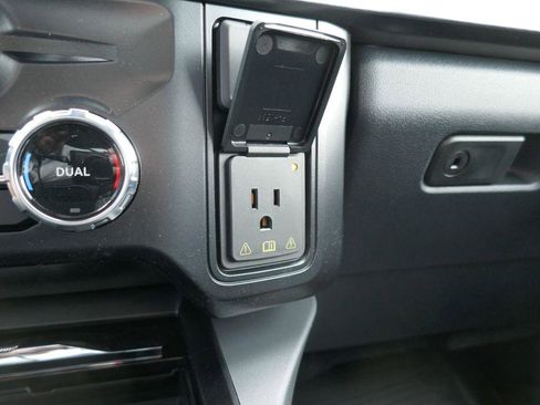 New 2026 Ford F550 4x4 Crew Cab image 23