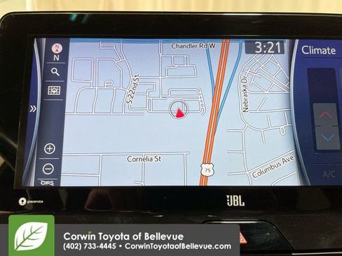 Used 2021 Toyota Venza Limited image 16